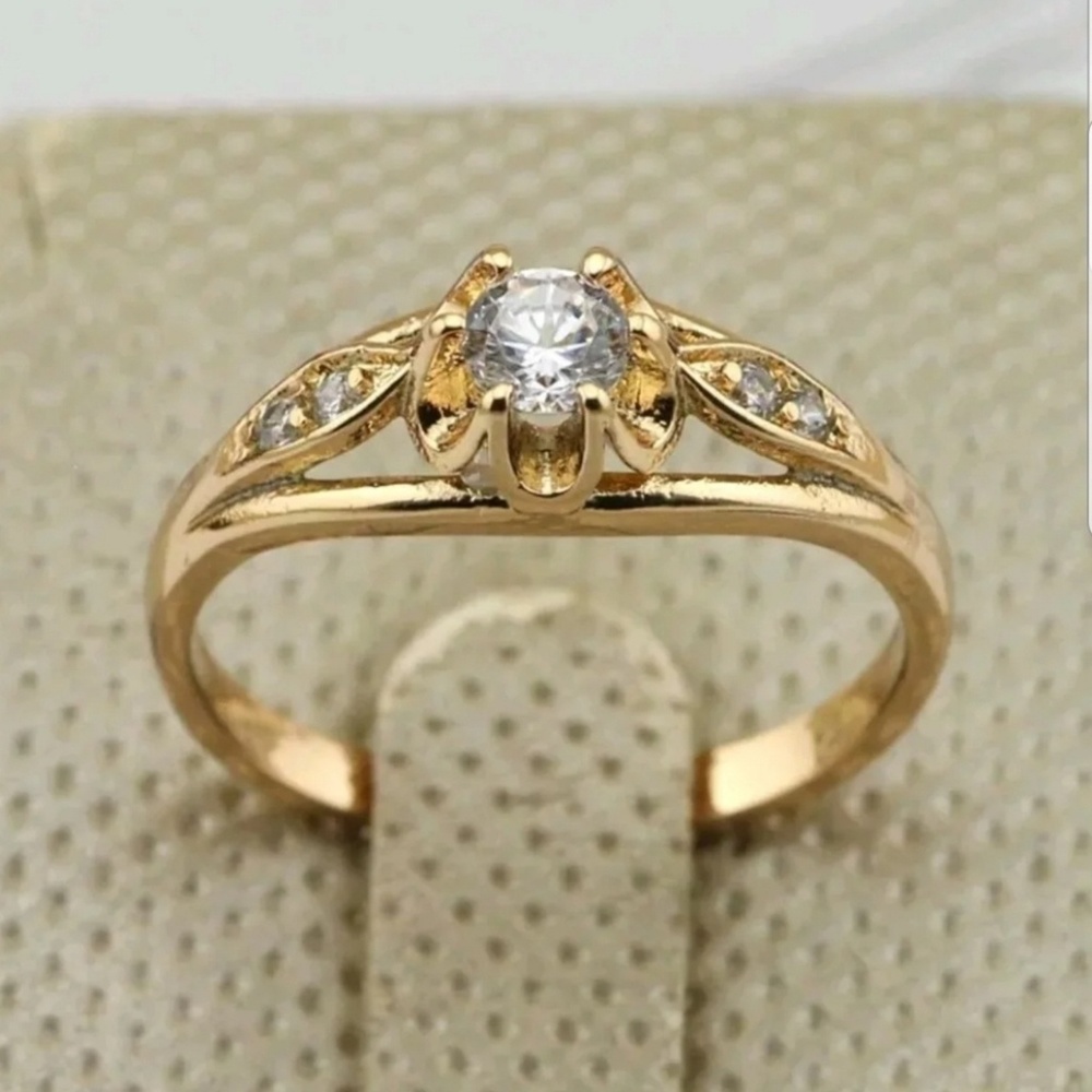 Size 8 Gold Filled Ring Trendy Cute